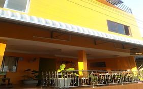 Monludee Guesthouse